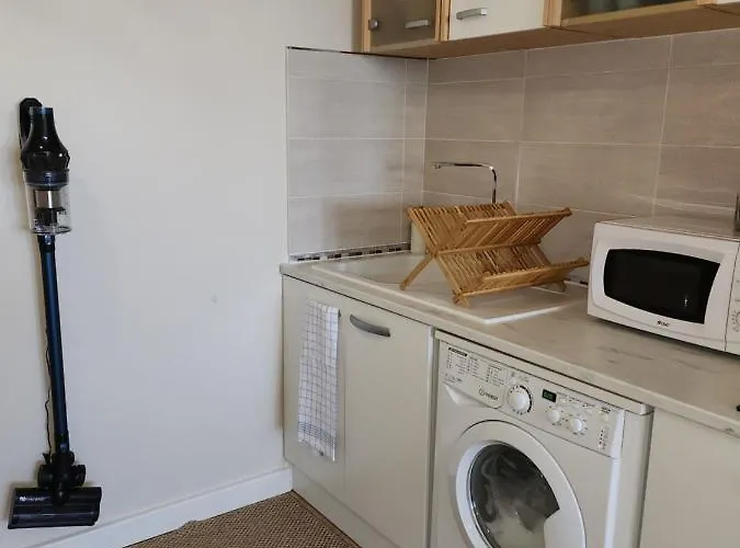 Vue / Parking / à 200m Appartement *