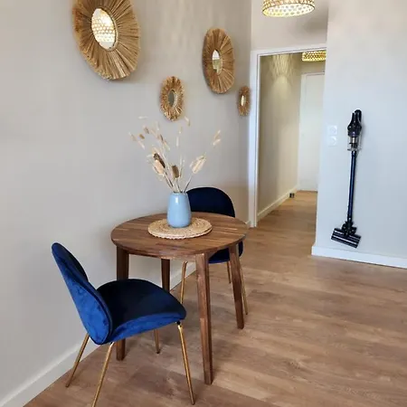 Vue / Parking / A 200m