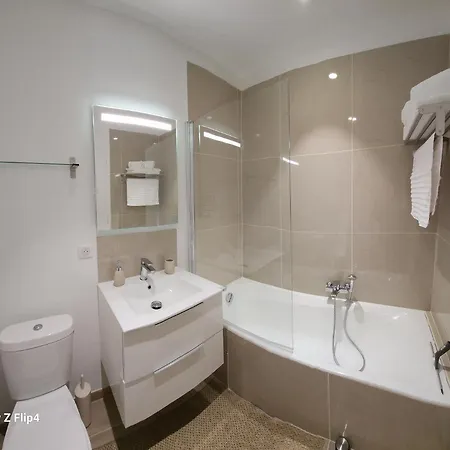 Vue / Parking / A 200m Lägenhet