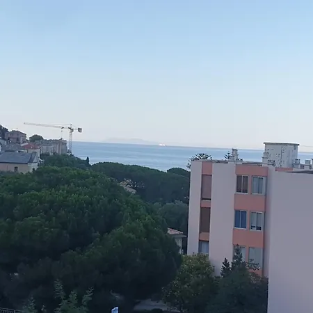 شقة Vue / Parking / A 200m