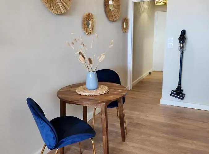 Vue / Parking / à 200m